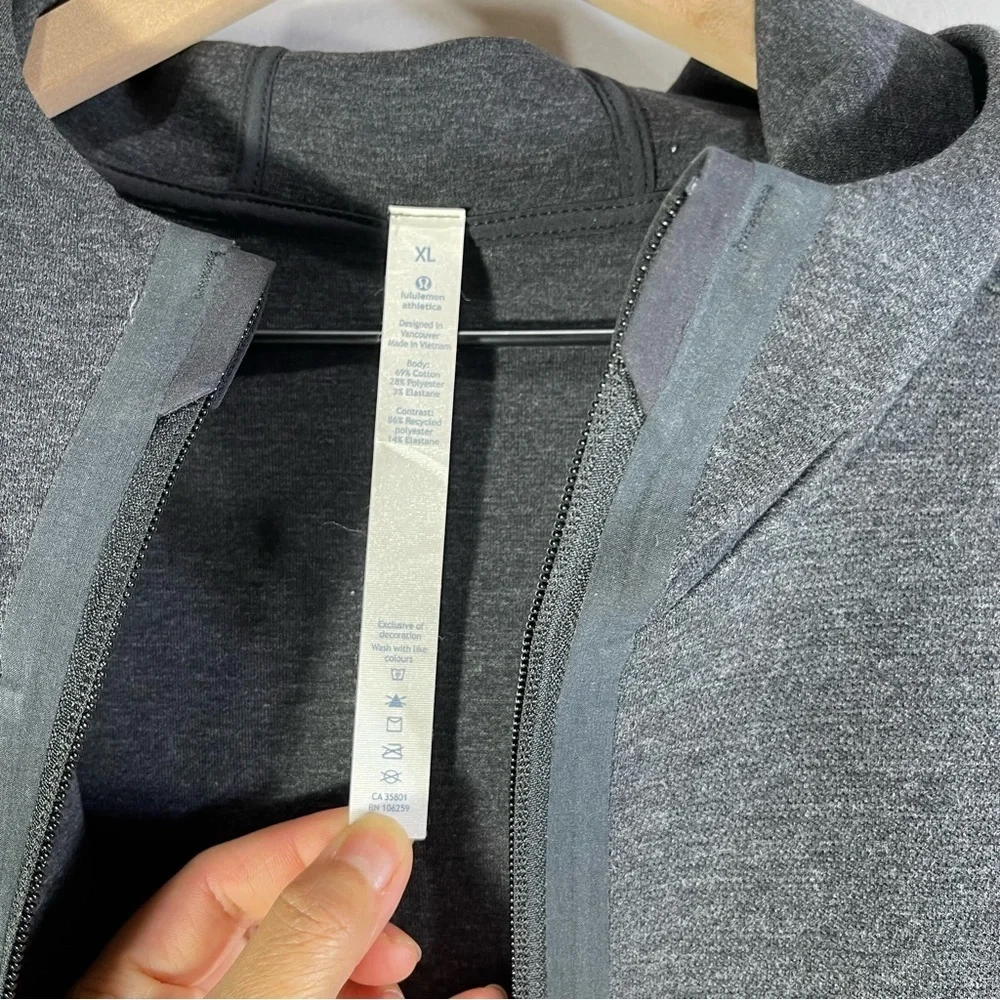Lululemon Athletica Stratum Hoodie Heathered Black Men Full Zip Jacket Size XL